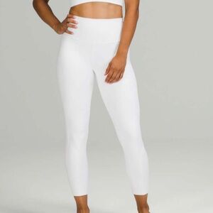 Cropped High-Rise Pant with Pockets